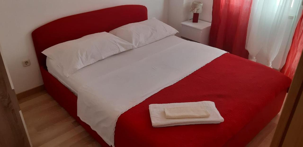 Apartments Luka Sevid Dış mekan fotoğraf