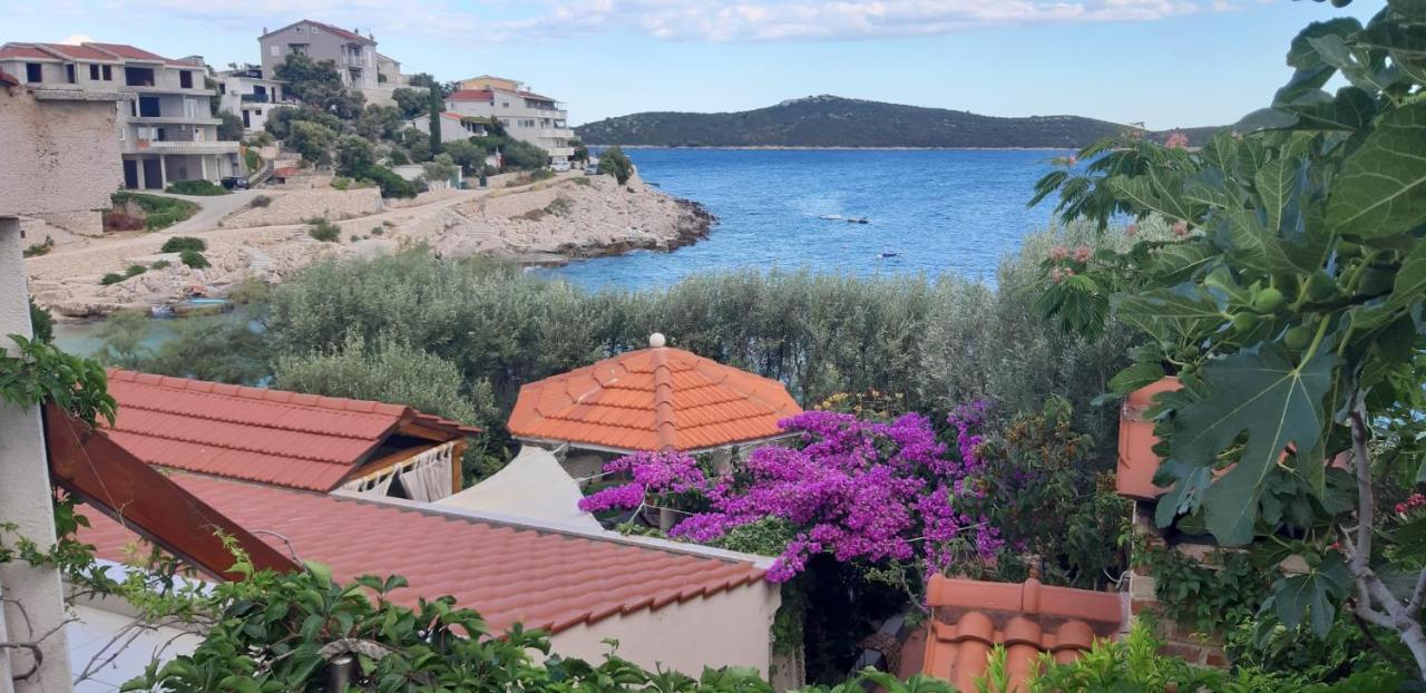 Apartments Luka Sevid Dış mekan fotoğraf