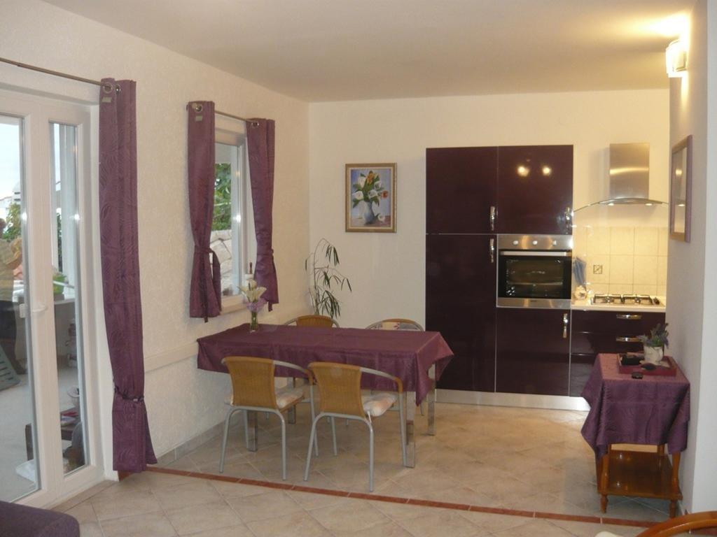 Apartments Luka Sevid Dış mekan fotoğraf
