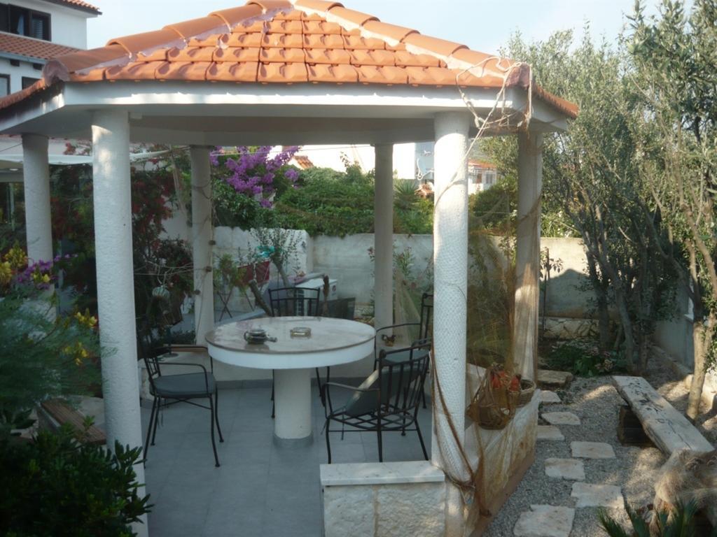 Apartments Luka Sevid Dış mekan fotoğraf